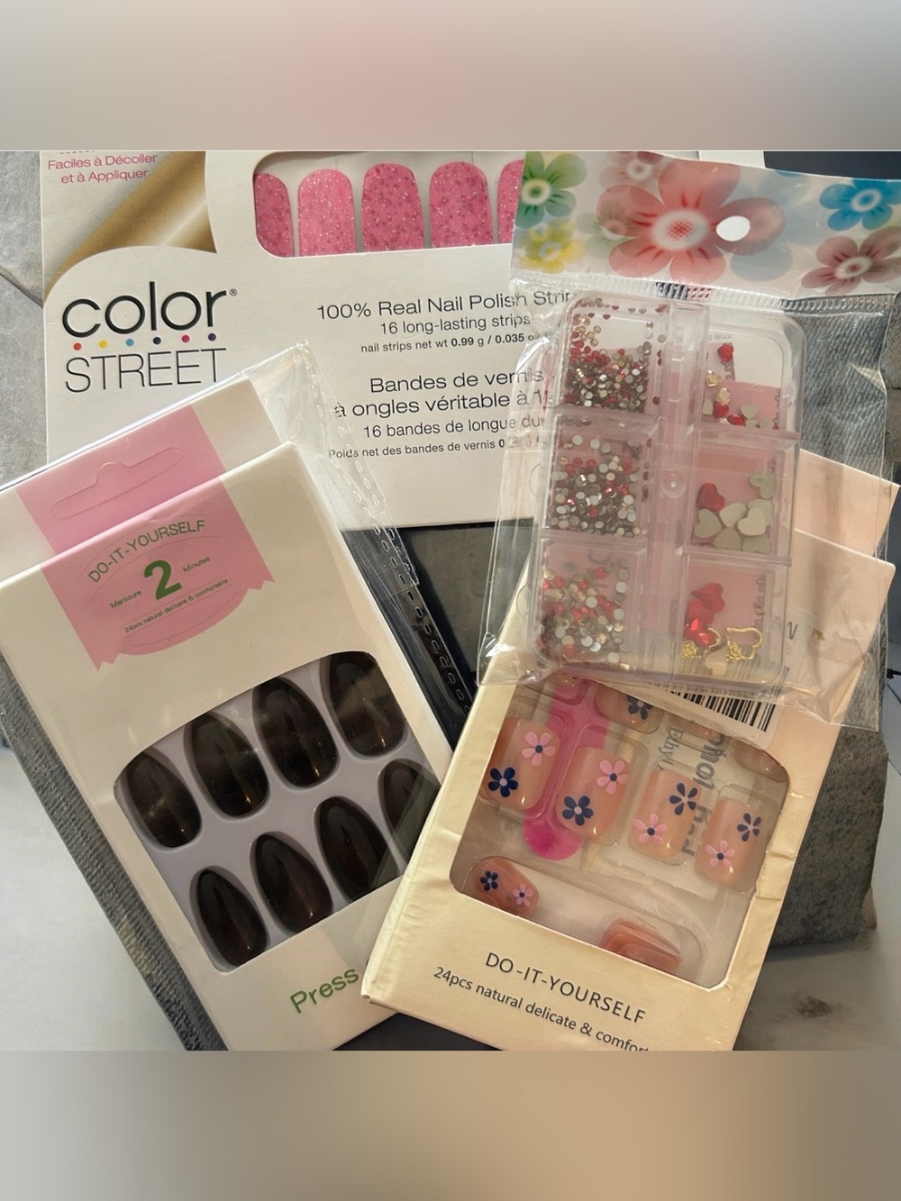 Color Street Assorted Pink Glitter & Floral Press-On Nail Set with Nail Gems